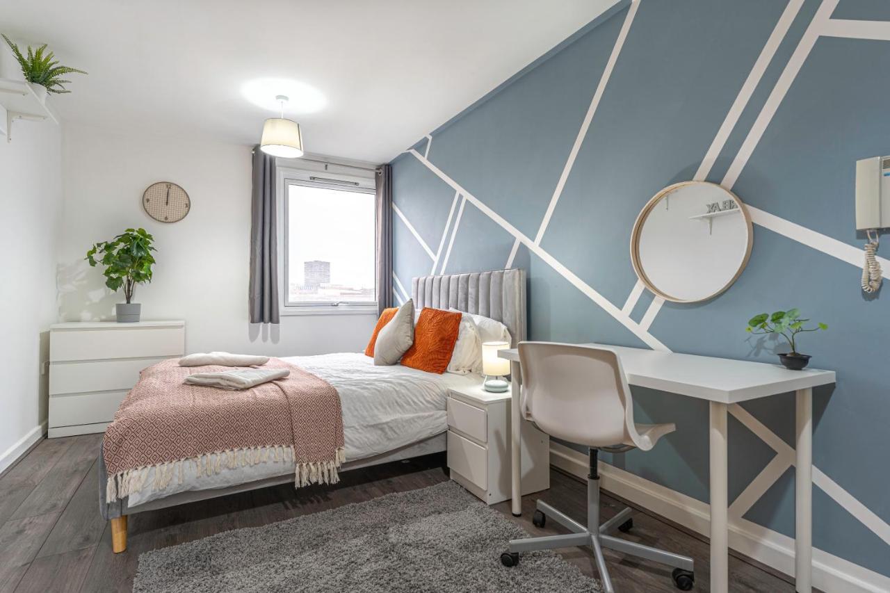 Jkg Property Solutions Presents Cosy City Apartment Κόβεντρι Εξωτερικό φωτογραφία