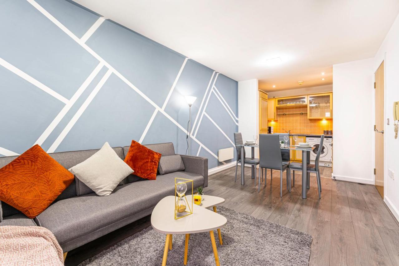 Jkg Property Solutions Presents Cosy City Apartment Κόβεντρι Εξωτερικό φωτογραφία
