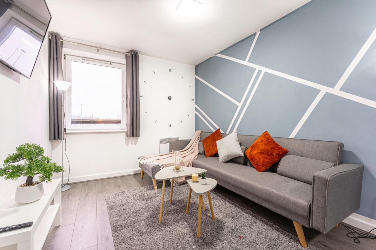 Jkg Property Solutions Presents Cosy City Apartment Κόβεντρι Εξωτερικό φωτογραφία