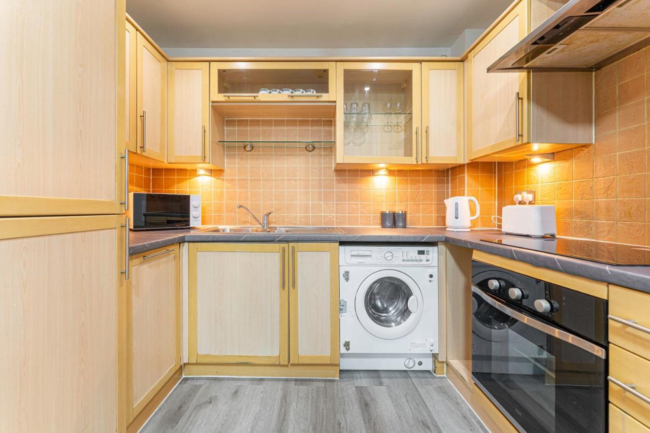 Jkg Property Solutions Presents Cosy City Apartment Κόβεντρι Εξωτερικό φωτογραφία