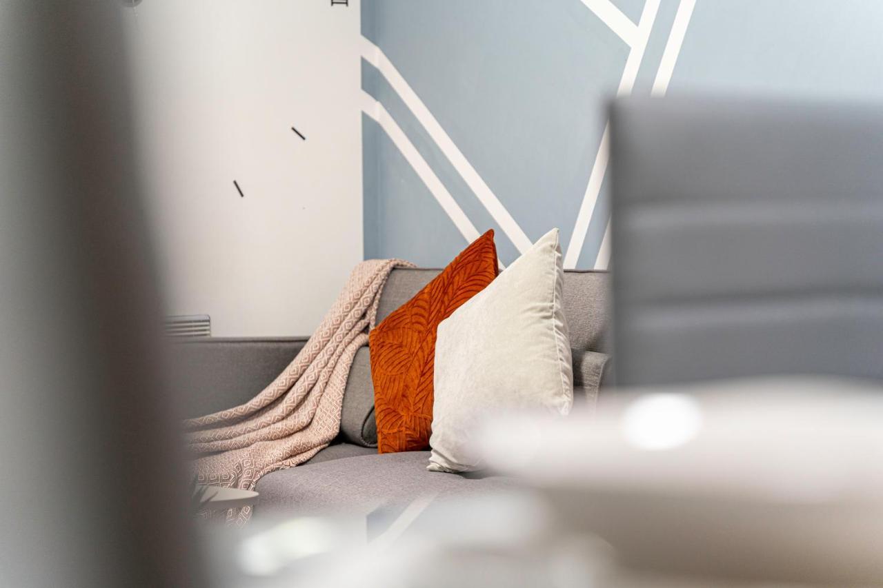 Jkg Property Solutions Presents Cosy City Apartment Κόβεντρι Εξωτερικό φωτογραφία