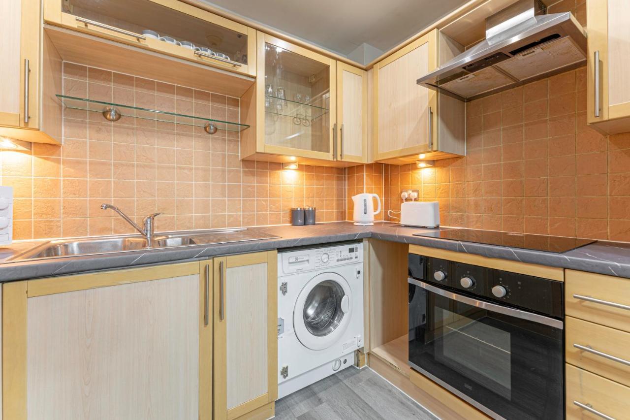 Jkg Property Solutions Presents Cosy City Apartment Κόβεντρι Εξωτερικό φωτογραφία