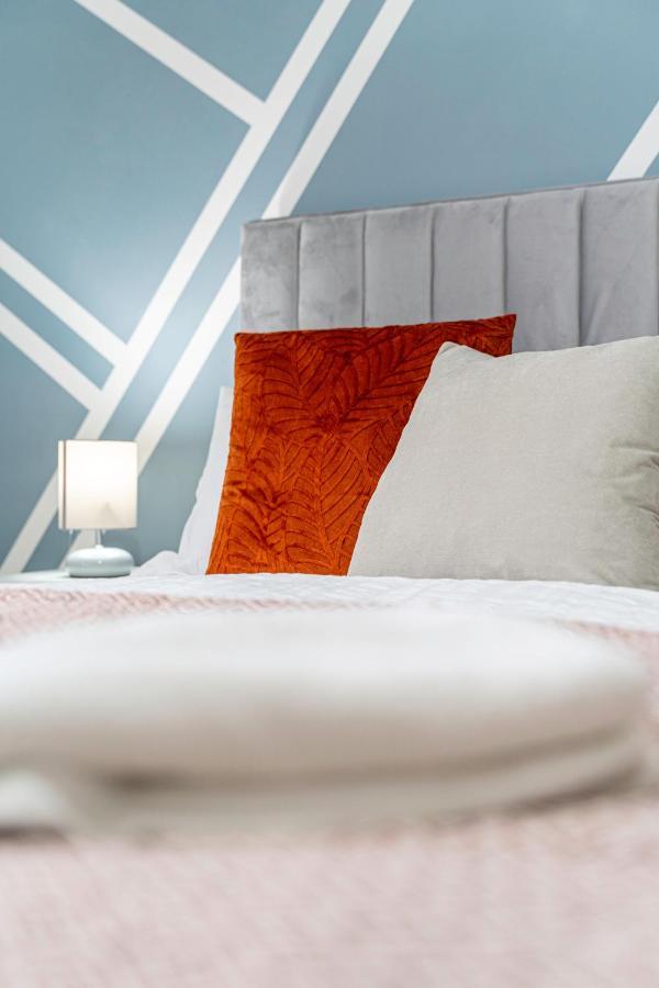Jkg Property Solutions Presents Cosy City Apartment Κόβεντρι Εξωτερικό φωτογραφία