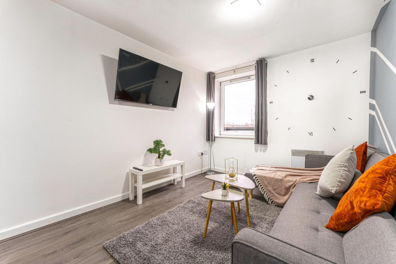 Jkg Property Solutions Presents Cosy City Apartment Κόβεντρι Εξωτερικό φωτογραφία